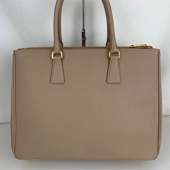 COPY - Prada Saffiano Lux Galleria Double Zip Tote -size Large - Picture 4 of 16